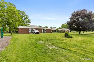 306 W Russell St, Hubbardston, MI 48845 - Photo 6