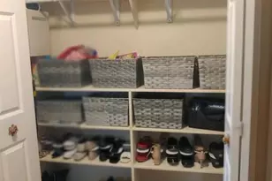 481 Village Oak Ct, Ann Arbor, MI 48103 - Photo 4