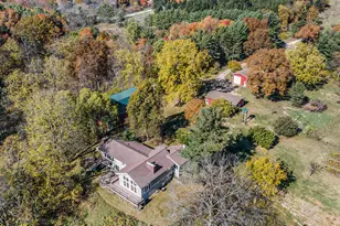 2347 W W Dowling Road Rd, Delton, MI 49046 - Photo 2