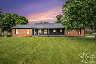 1757 Westlane Dr NE, Grand Rapids, MI 49505 - Photo 4