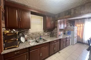 6578 Montrose St, Detroit, MI 48228 - Photo 8