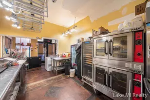 1529 Cesar E. Chavez Ave SW, Grand Rapids, MI 49503 - Photo 12