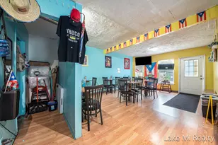 1529 Cesar E. Chavez Ave SW, Grand Rapids, MI 49503 - Photo 8