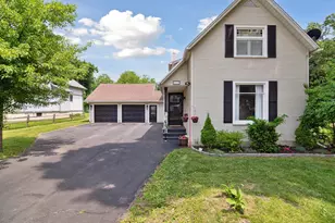 217 S Marshall Ave, Marshall, MI 49068 - Photo 2