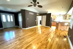 10505 Compton Dr, South Haven, MI 49090 - Photo 6