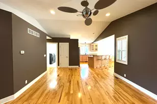 10505 Compton Dr, South Haven, MI 49090 - Photo 10