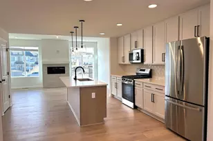 2772 Bristol Rdg Dr, Ann Arbor, MI 48105 - Photo 8