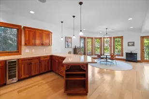 4679 Forest Ridge Dr, Holland, MI 49423 - Photo 8