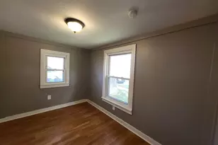 23077 Piper Ave, Eastpointe, MI 48021 - Photo 2