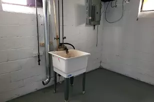 23077 Piper Ave, Eastpointe, MI 48021 - Photo 14