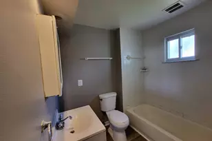 23077 Piper Ave, Eastpointe, MI 48021 - Photo 10