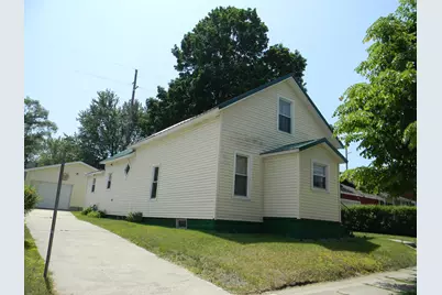 302 First Street, Ludington, MI 49431 - Photo 2