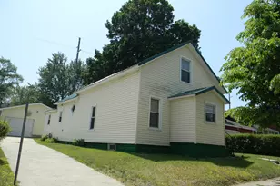 302 1st St, Ludington, MI 49431 - Photo 2