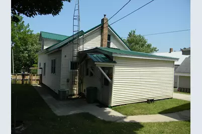 302 First Street, Ludington, MI 49431 - Photo 4