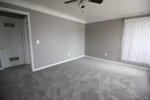 3816 Pokley Ct, Sterling Heights, MI 48310 - Photo 4