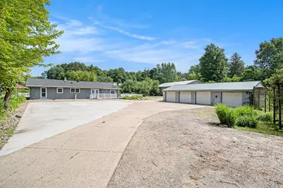 11303 W Drive N, Bellevue, MI 49021 - Photo 2