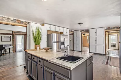 11303 W Drive N, Bellevue, MI 49021 - Photo 12