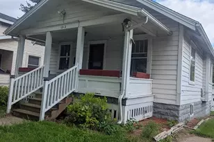 1212 Climax St, Lansing, MI 48912 - Photo 2