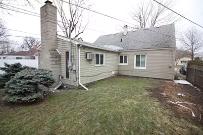 22779 Almond Avenue, Eastpointe, MI 48021 - Photo 2