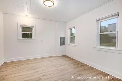 267 Center Street, Coopersville, MI 49404 - Photo 6