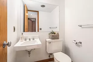 2427 Londonderry Rd, Ann Arbor, MI 48104 - Photo 60