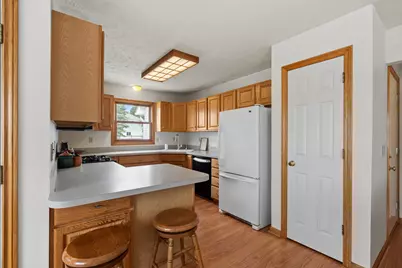 38347 Co Rd 374, Paw Paw, MI 49079 - Photo 16