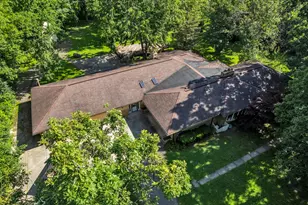 8751 Warren Rd, Plymouth, MI 48170 - Photo 16