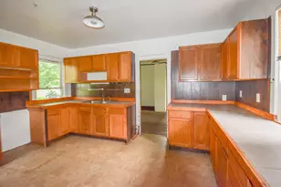 1085 E Chicago Rd, Quincy, MI 49082 - Photo 4