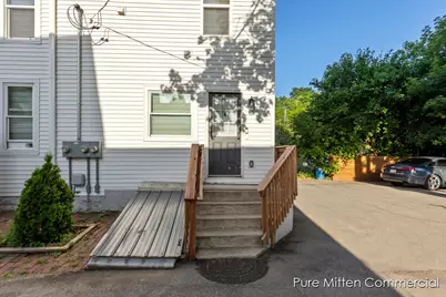 1205 Bridge Street NW, Grand Rapids, MI 49504 - Photo 18