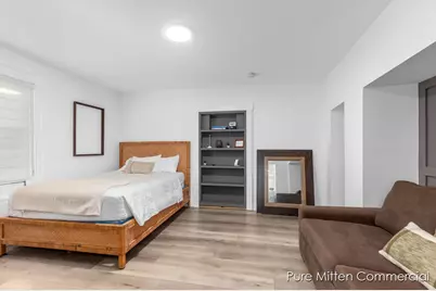 1205 Bridge Street NW, Grand Rapids, MI 49504 - Photo 12