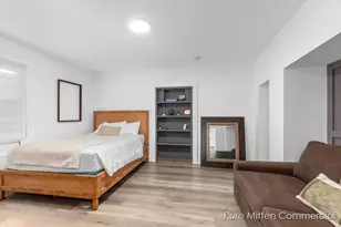 1205 Bridge St NW, Grand Rapids, MI 49504 - Photo 12