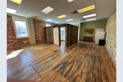 156 E Main Avenue, Zeeland, MI 49464 - Photo 8