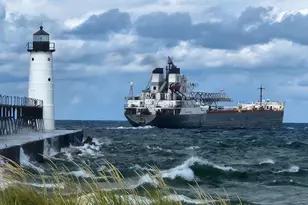 15 Lakeshore Dr, Manistee, MI 49660 - Photo 42