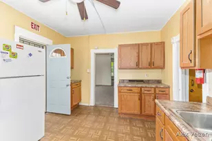 510 La Grave Ave SE, Grand Rapids, MI 49503 - Photo 8