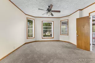 510 La Grave Ave SE, Grand Rapids, MI 49503 - Photo 4