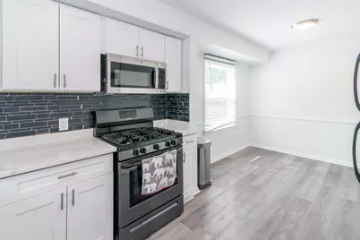 11015 Fairfield Street, Livonia, MI 48150 - Photo 16