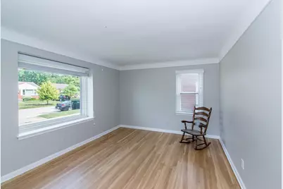 11015 Fairfield Street, Livonia, MI 48150 - Photo 10