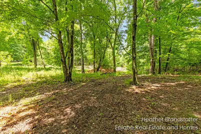 4327 Woodside Oaks Drive SE, Kentwood, MI 49546 - Photo 12