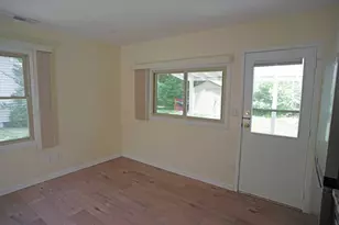 1052 N Maple Rd, Ann Arbor, MI 48103 - Photo 6