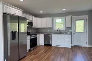 258 Willowside Dr, Shelby, MI 49455 - Photo 6