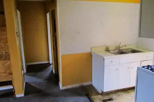 202 Poplar St, Three Oaks, MI 49128 - Photo 10