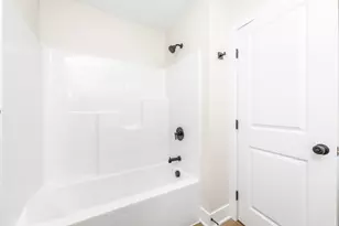 222 Elkenburg St, South Haven, MI 49090 - Photo 26