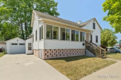 602 Jackson Street, Grand Haven, MI 49417 - Photo 2