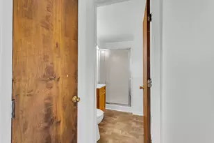 230 W Prospect St, Jackson, MI 49203 - Photo 10