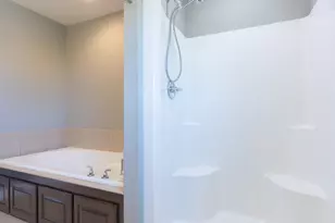 6035 Racine Dr, Stevensville, MI 49127 - Photo 24