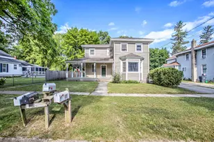 46 Grove St, Galesburg, MI 49053 - Photo 2