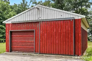 6306 E Carrigan Ct, Newaygo, MI 49337 - Photo 8