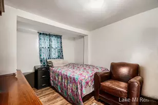 823 Dolphin St SW, Wyoming, MI 49509 - Photo 8