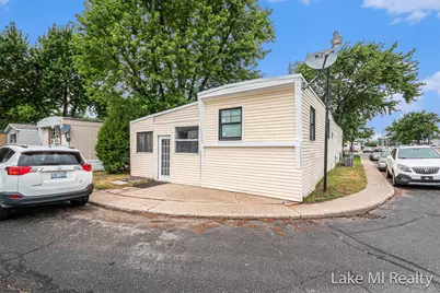 823 Dolphin Street SW, Wyoming, MI 49509 - Photo 16