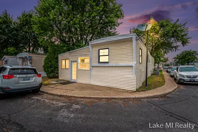 823 Dolphin Street SW, Wyoming, MI 49509 - Photo 1